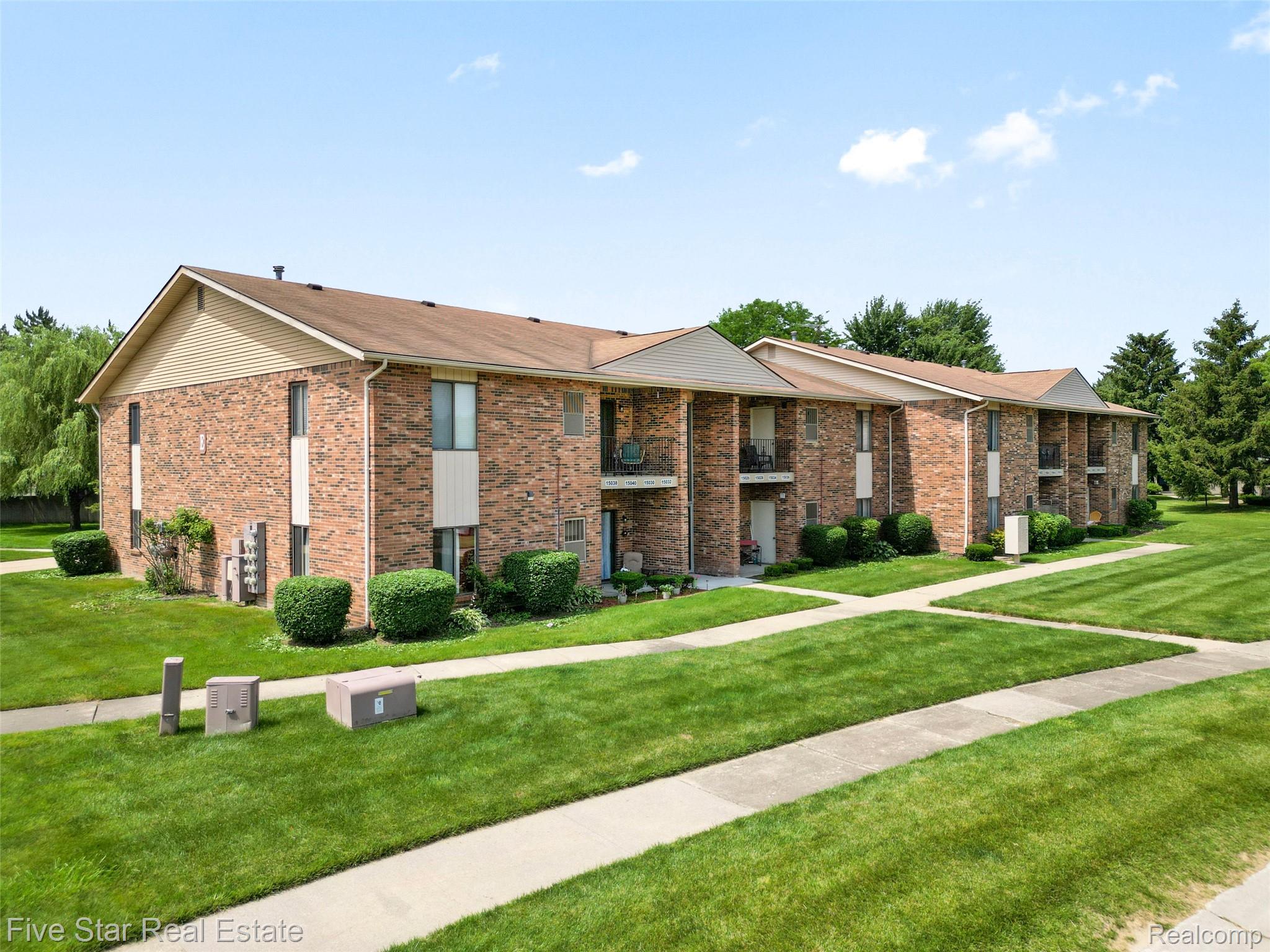 15012 Island Drive Property Photo 3