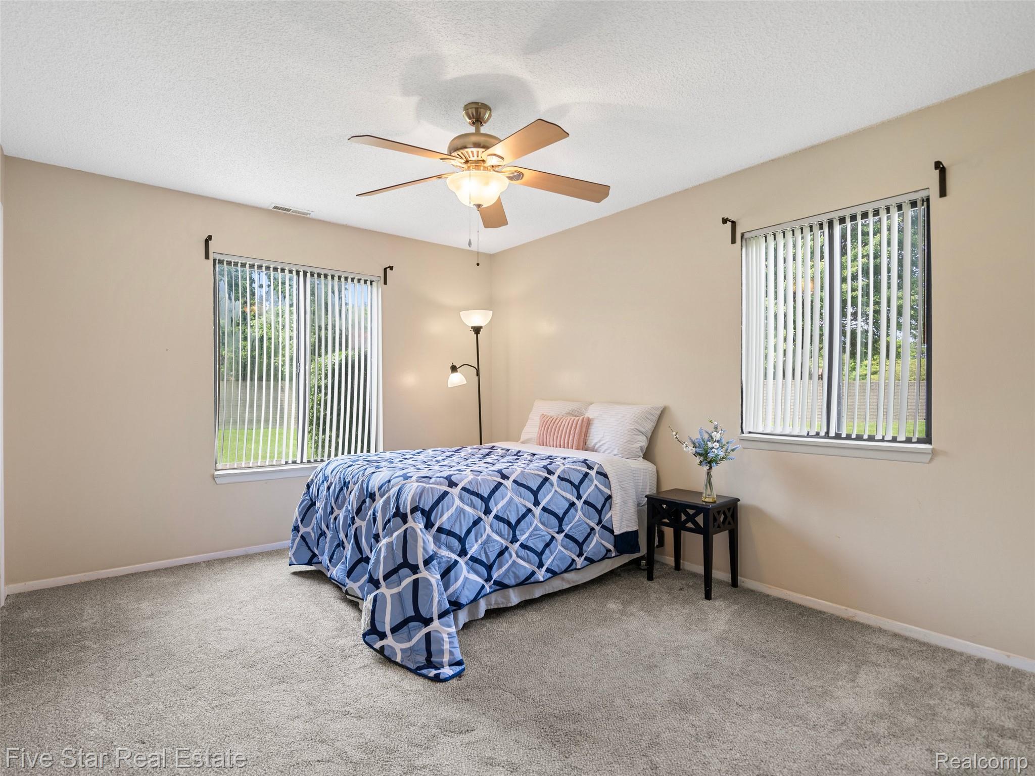 15012 Island Drive Property Photo 9
