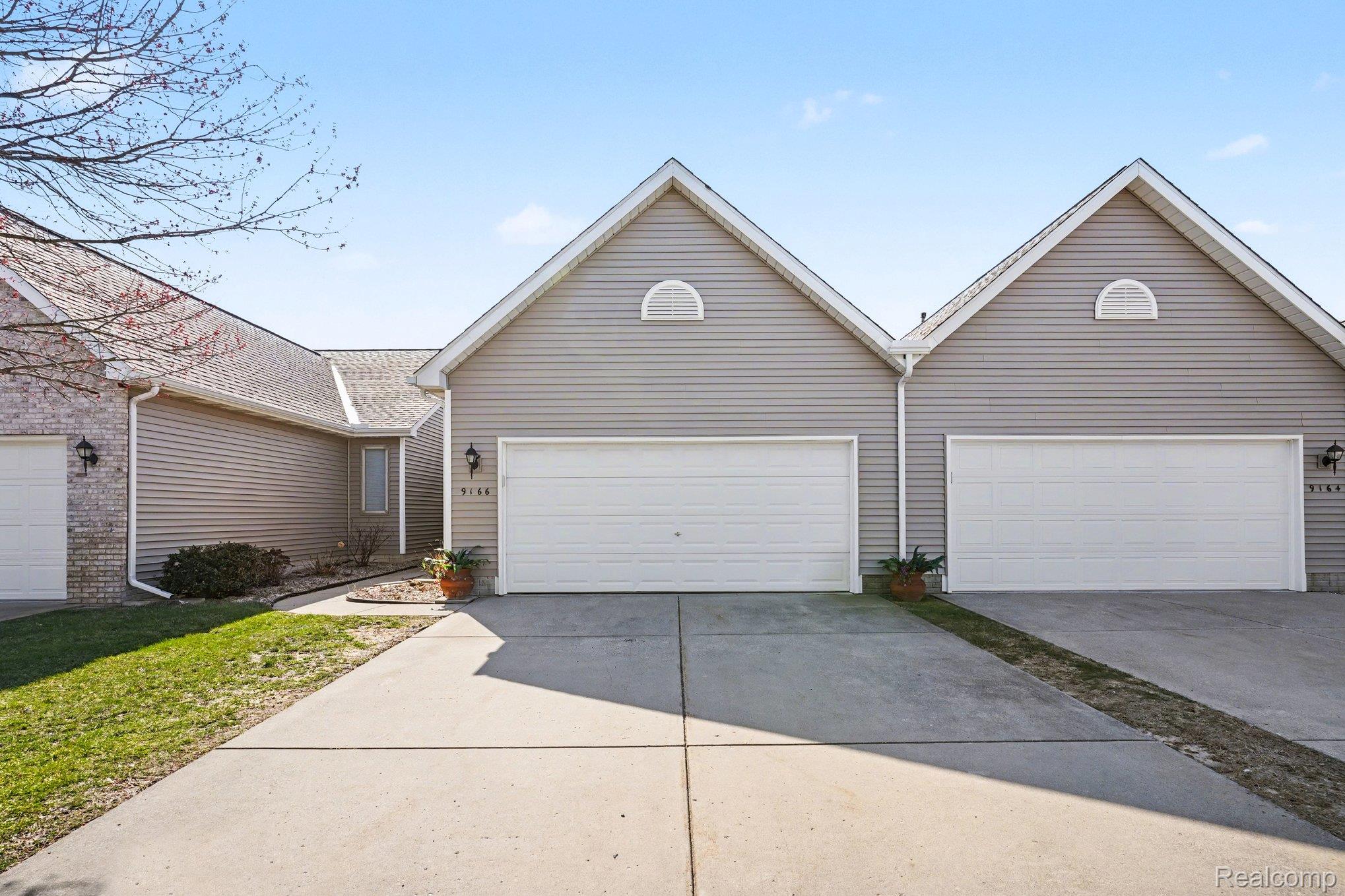 9166 Emily Drive Property Photo 1