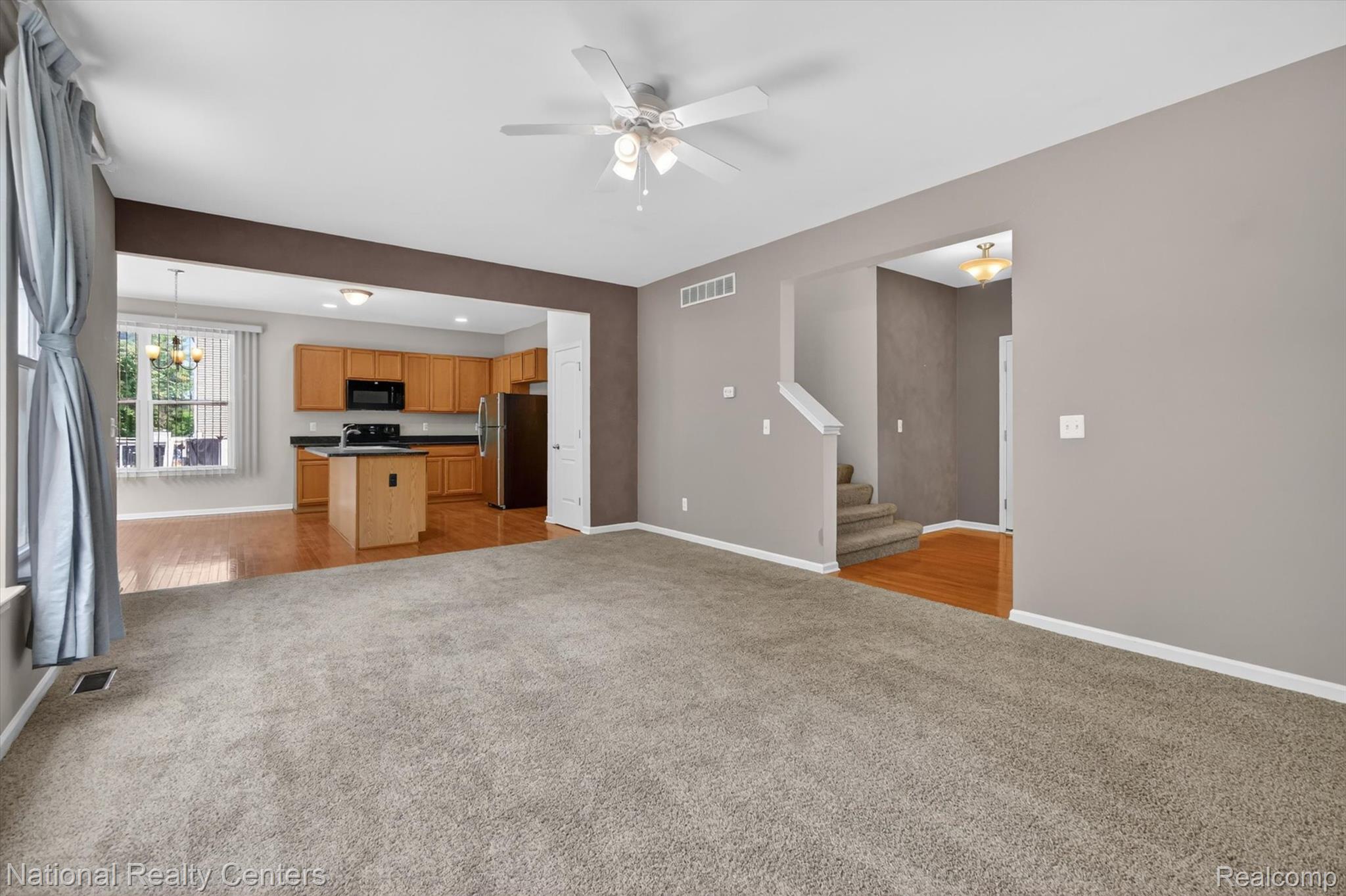 59697 Twin Pines Drive Property Photo 9