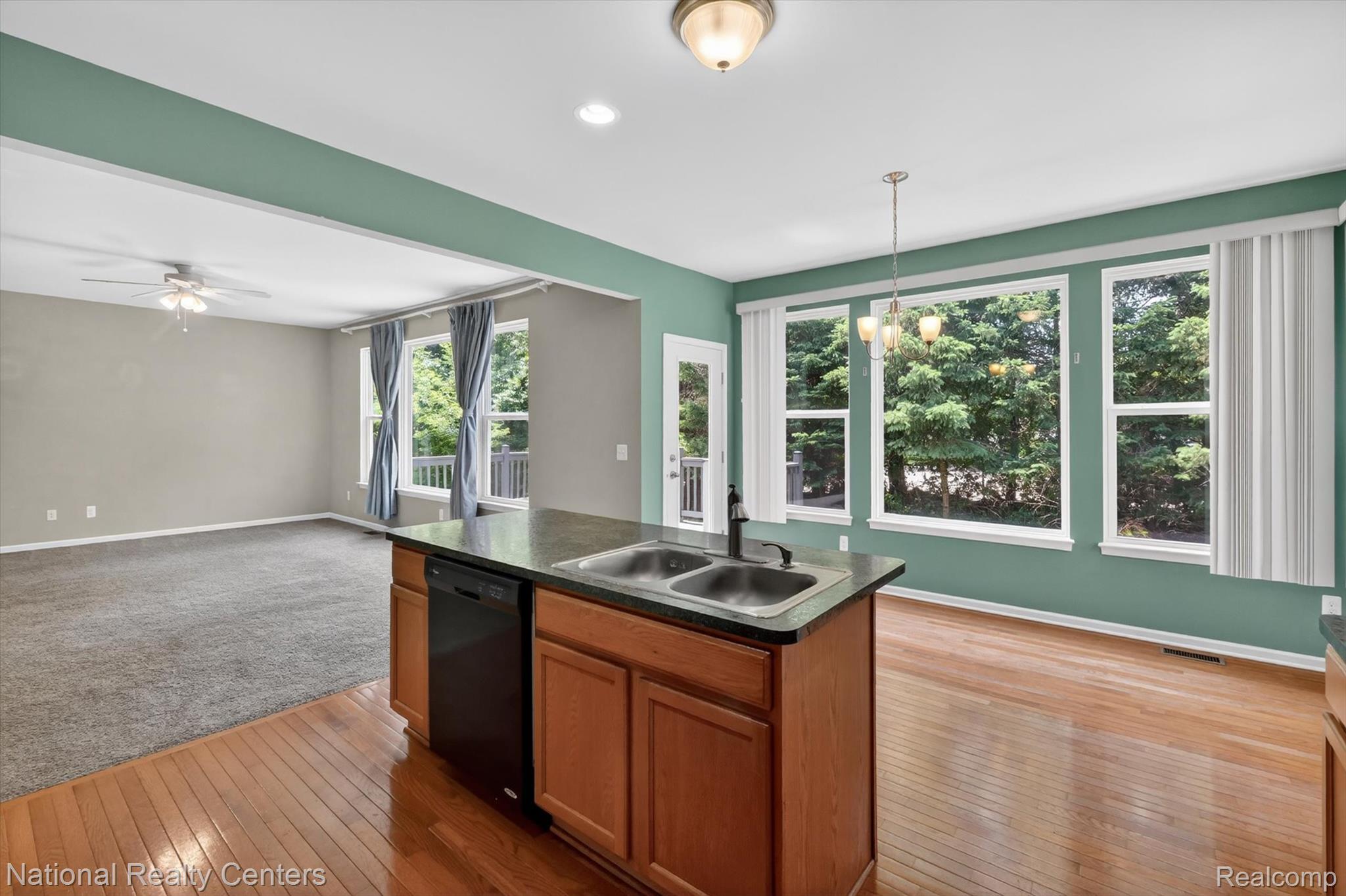 59697 Twin Pines Drive Property Photo 15