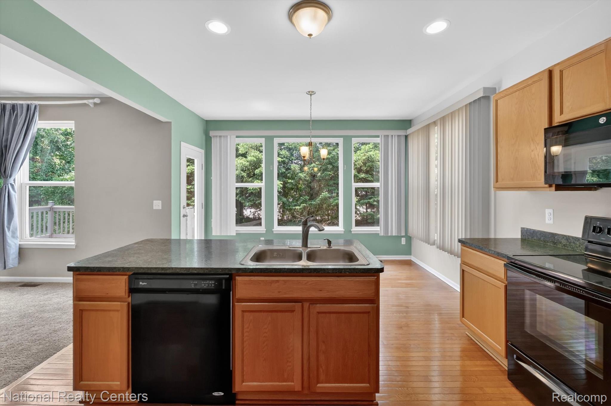 59697 Twin Pines Drive Property Photo 17