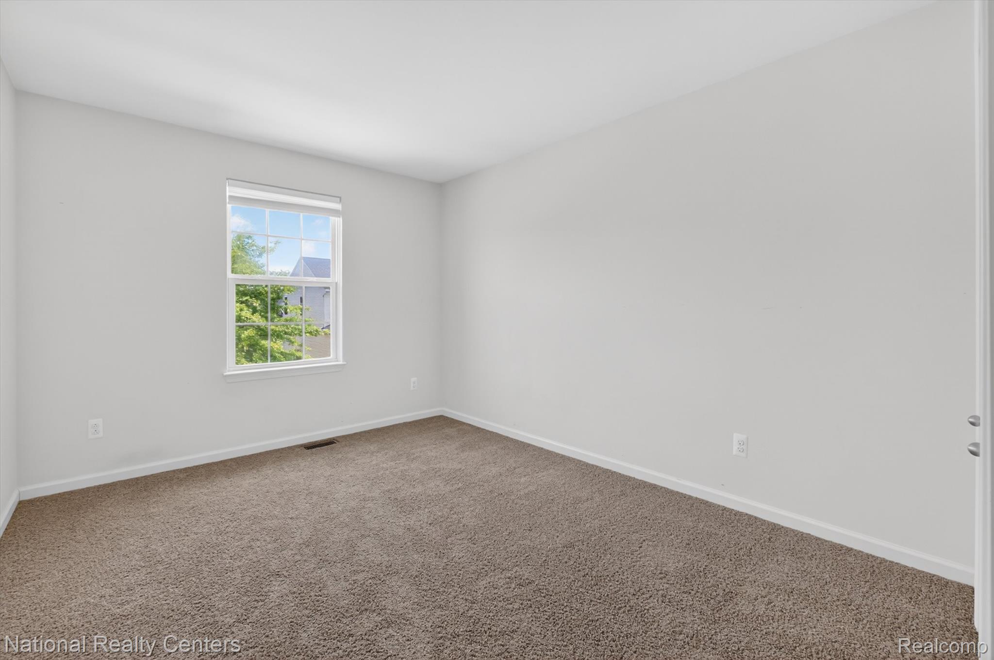 59697 Twin Pines Drive Property Photo 31