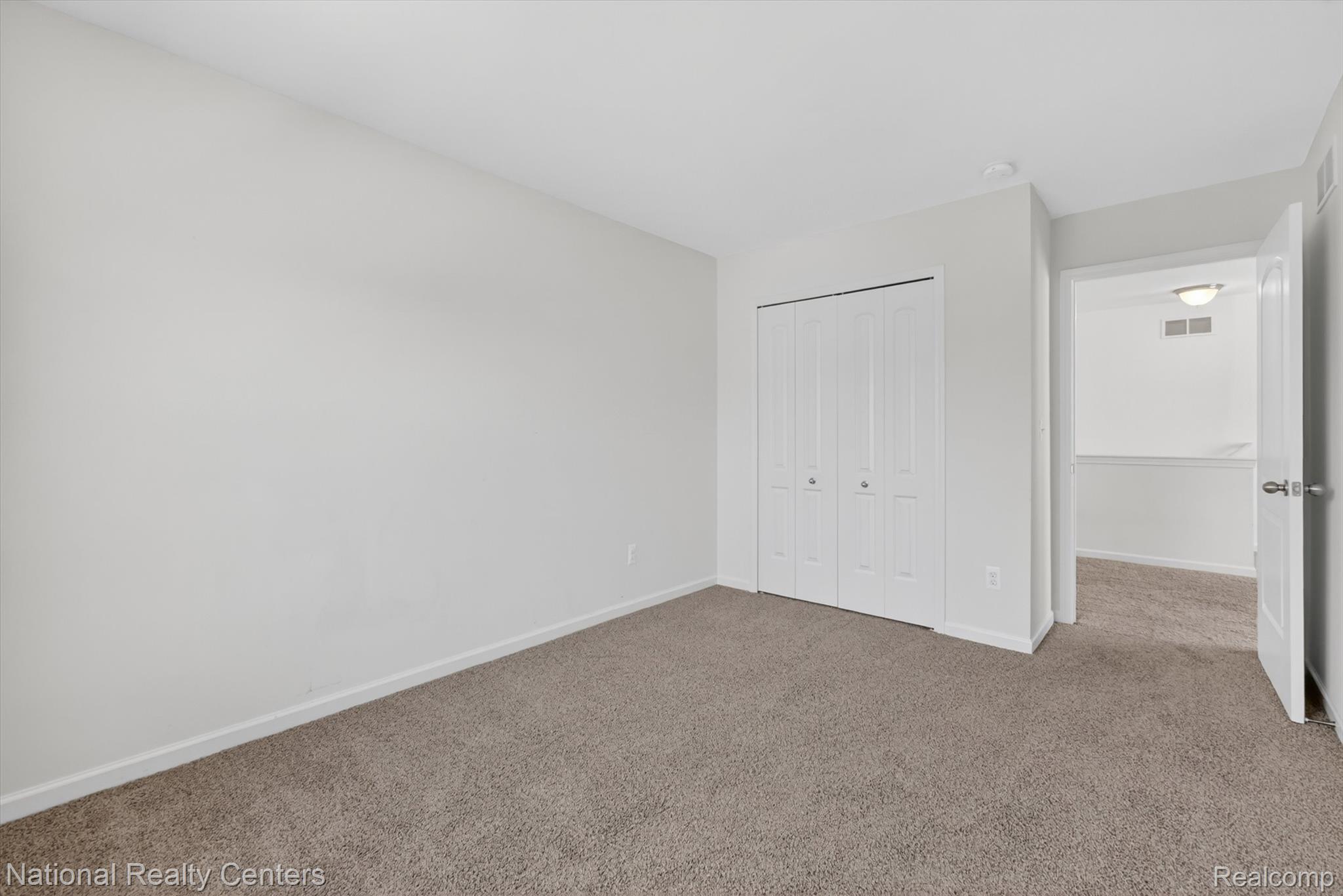 59697 Twin Pines Drive Property Photo 32