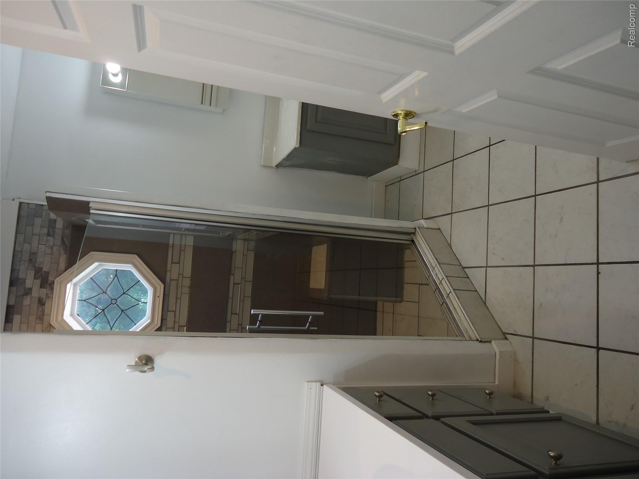 2933 Ashley Drive Property Photo 8