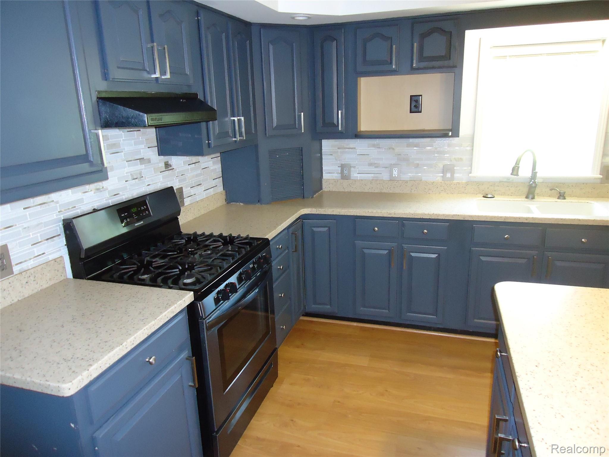 2933 Ashley Drive Property Photo 27