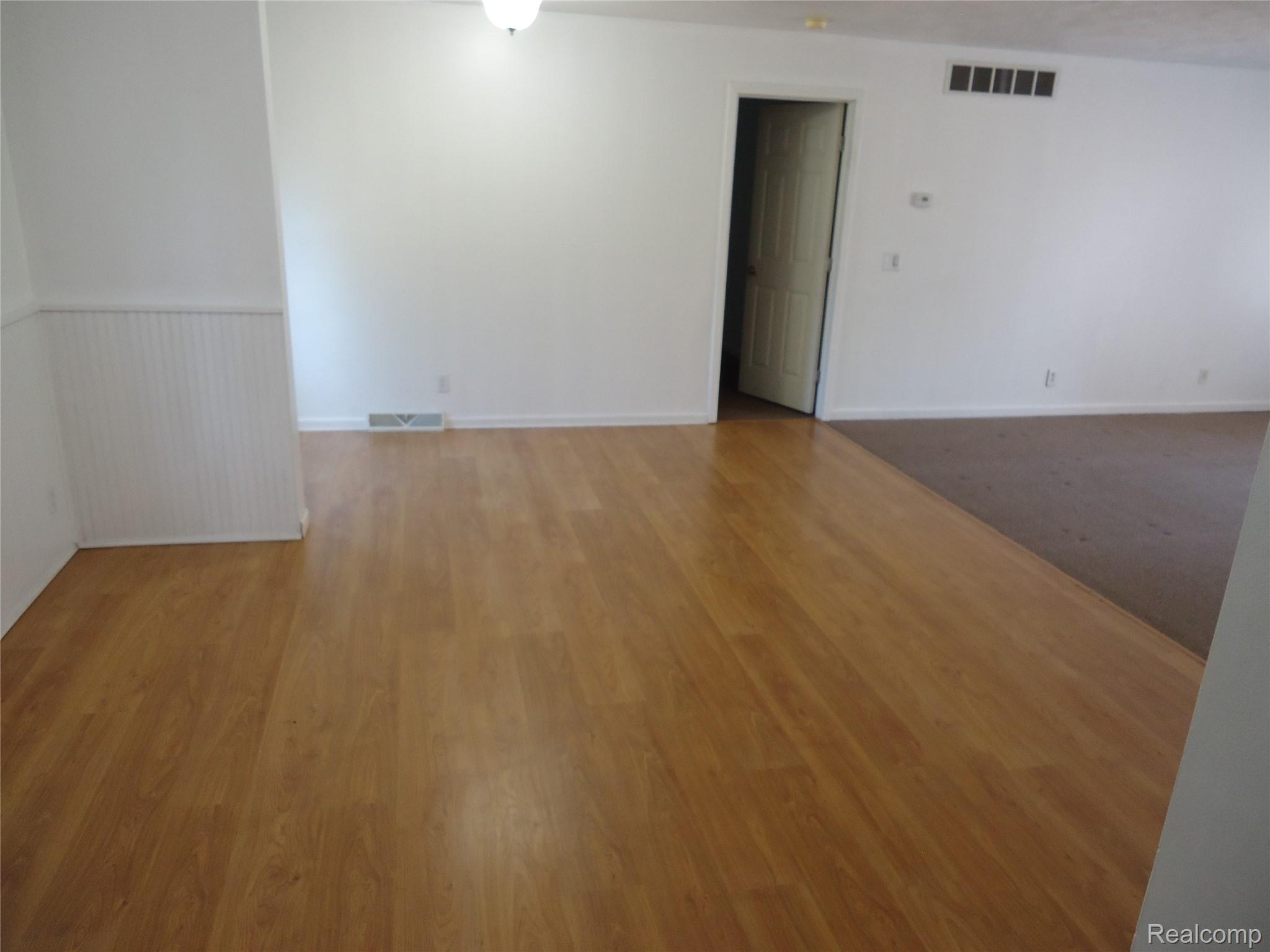 2933 Ashley Drive Property Photo 32