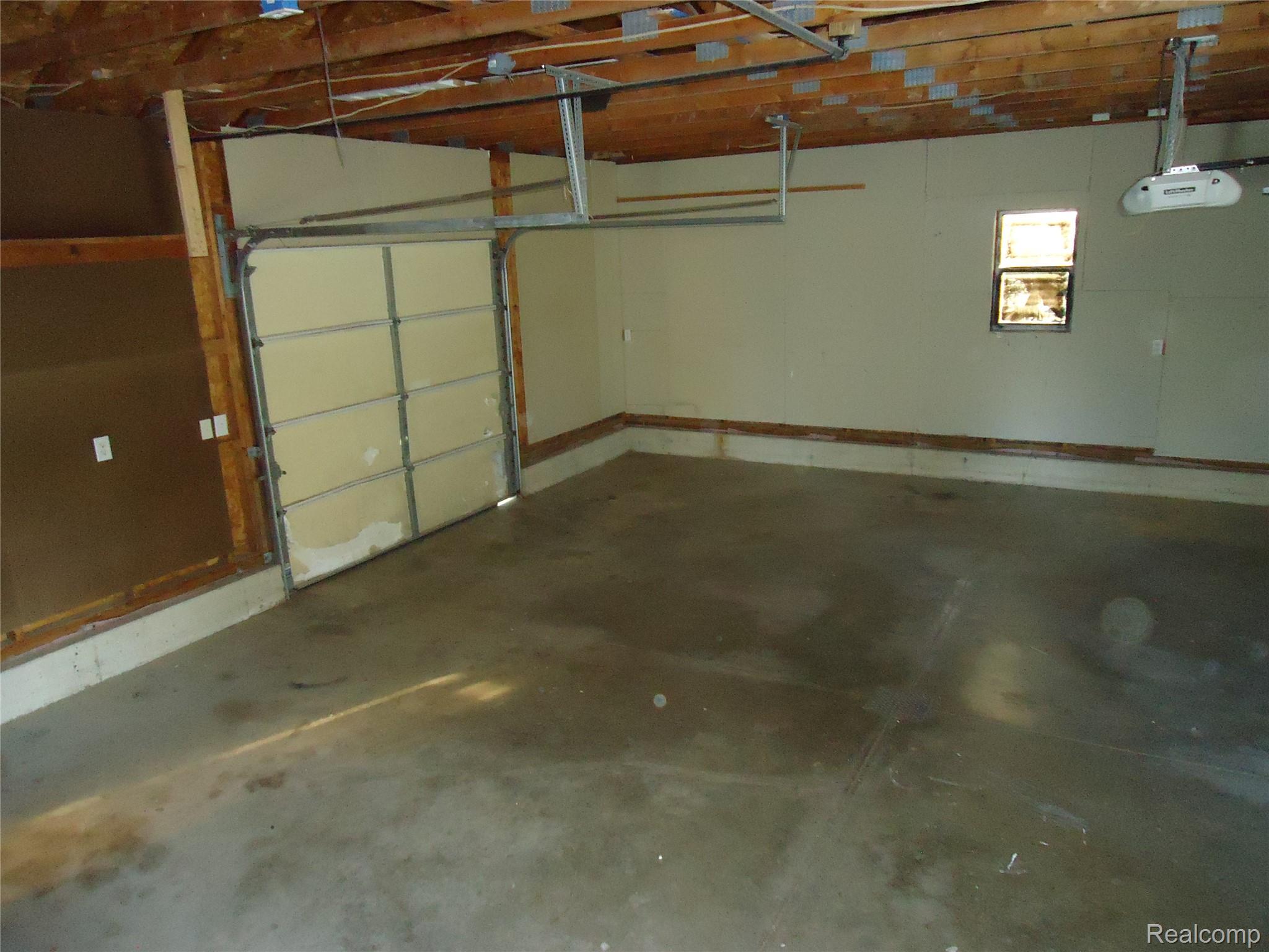 2933 Ashley Drive Property Photo 74