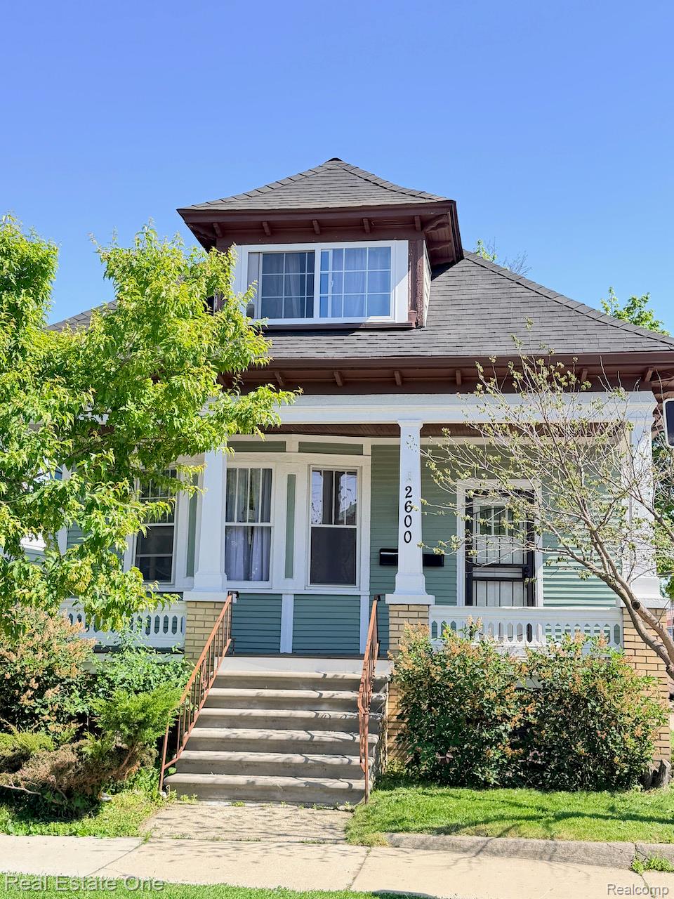 2600 Zinow Street Property Photo 1