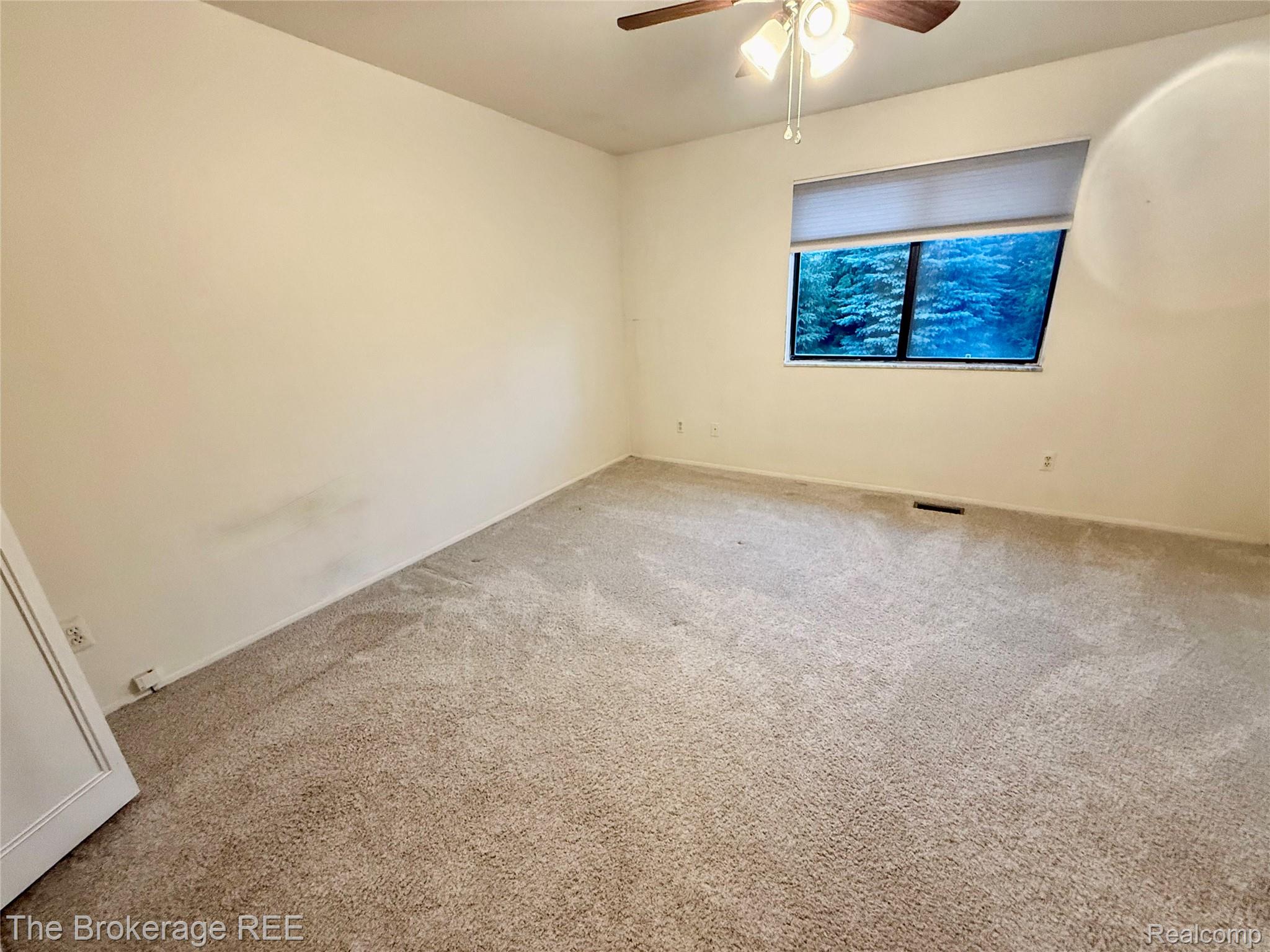 37830 Erna Drive Property Photo 9