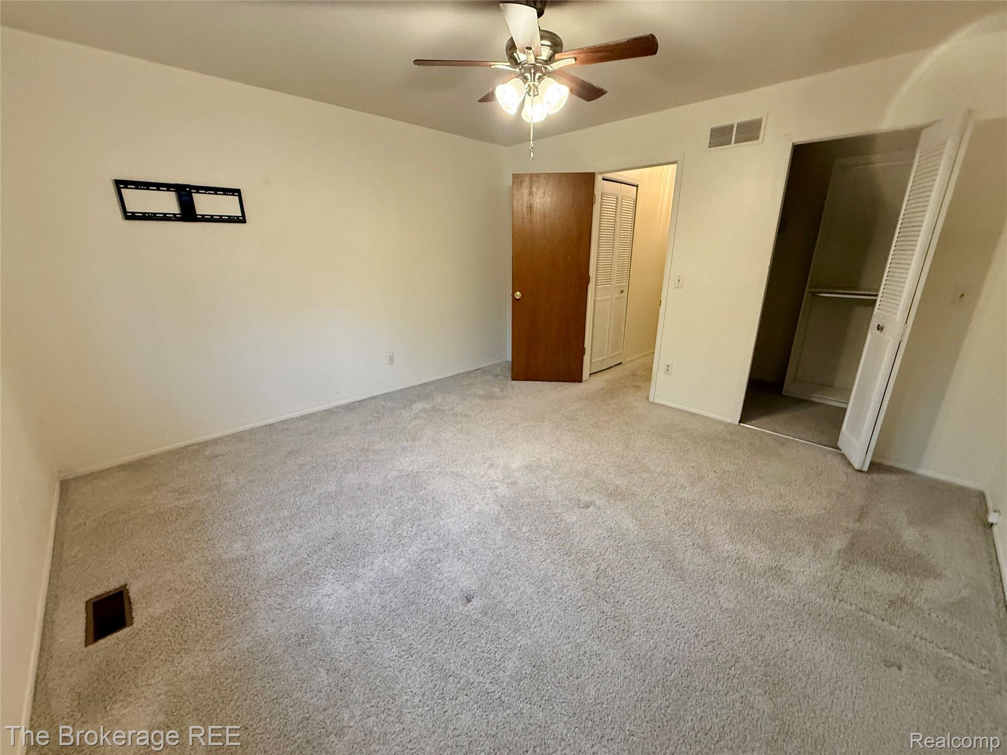 37830 Erna Drive Property Photo 11