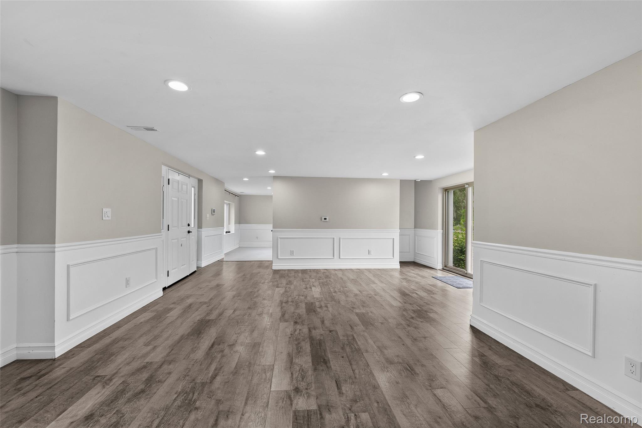 6537 Pardee Road Property Photo 7