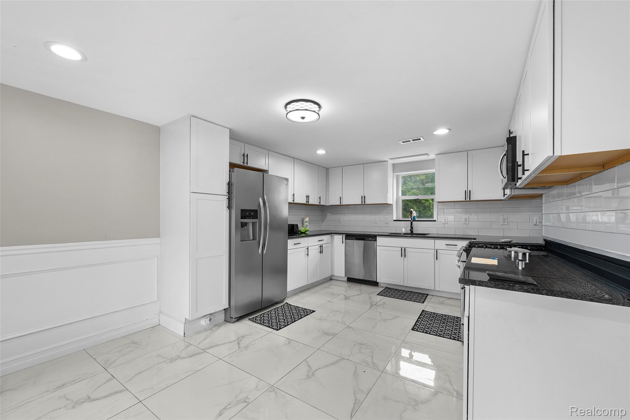 6537 Pardee Road Property Photo 8