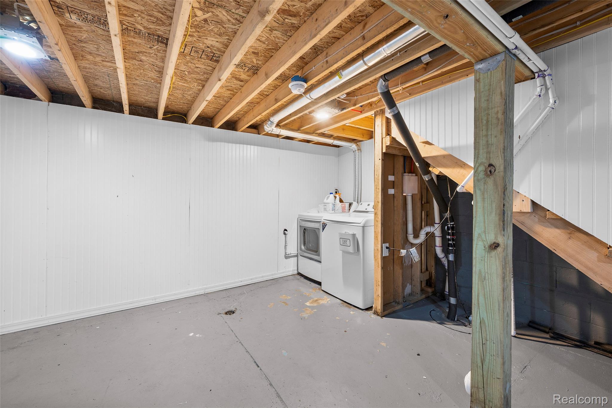 6537 Pardee Road Property Photo 19