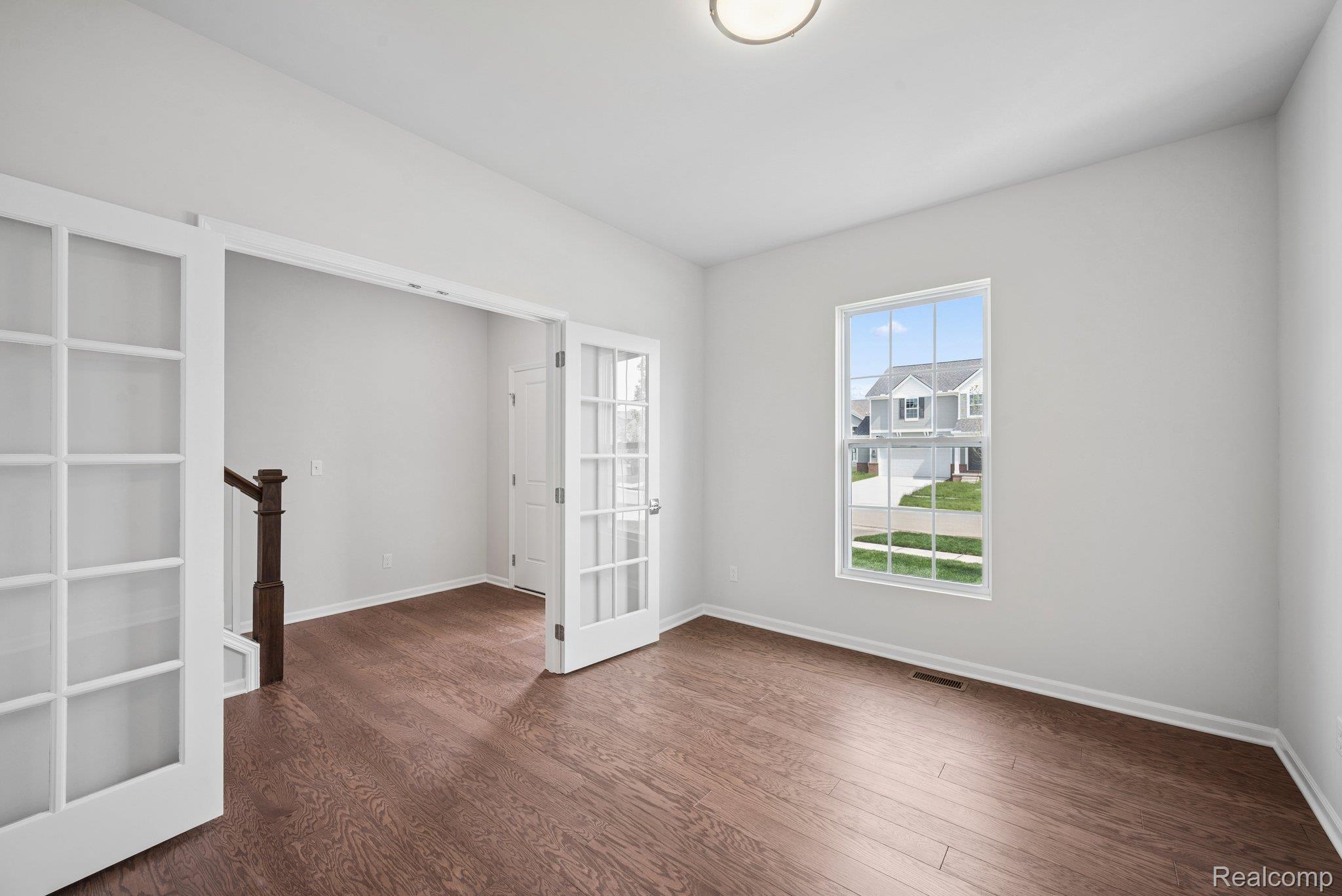 27137 Silo Drive Property Photo 13