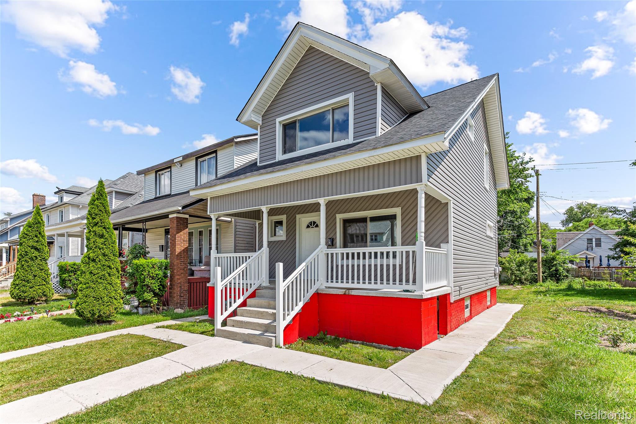 5281 Vancouver Street Property Photo 1
