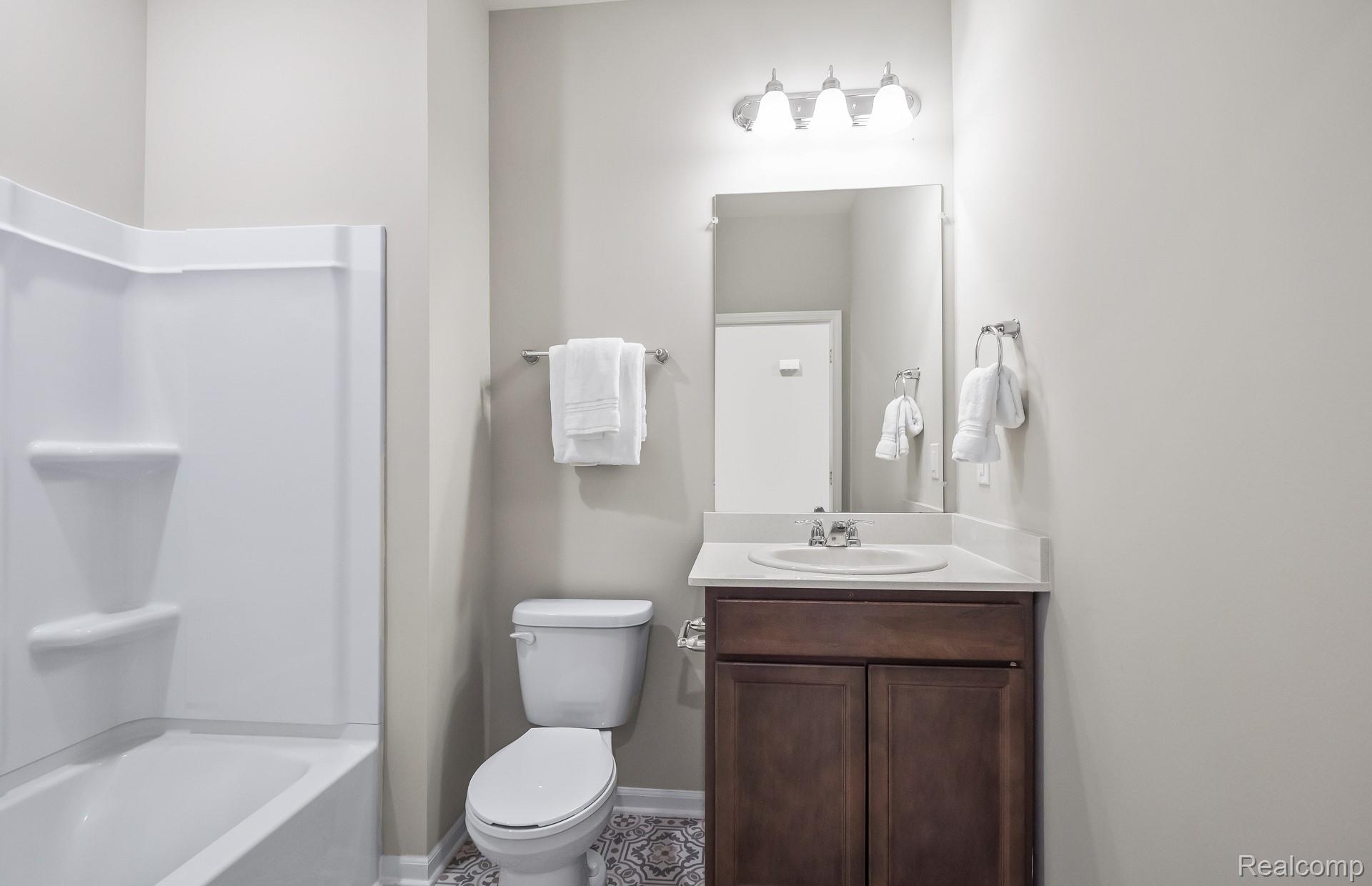 3351 Beech Bark Court Property Photo 14