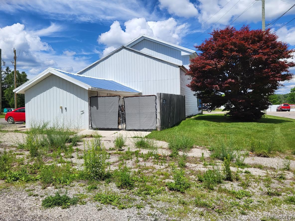 9405 Dixie Highway Property Photo 8