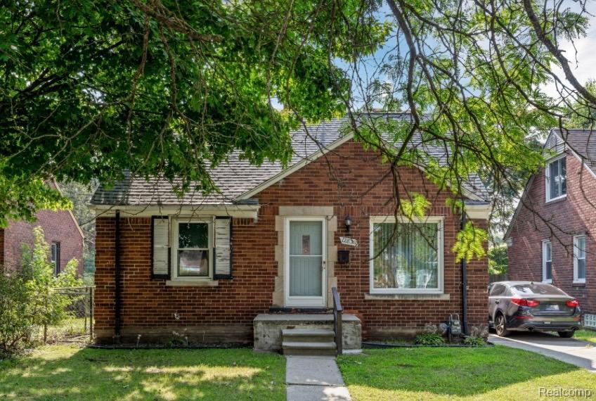 12830 Riad Street Property Photo 2