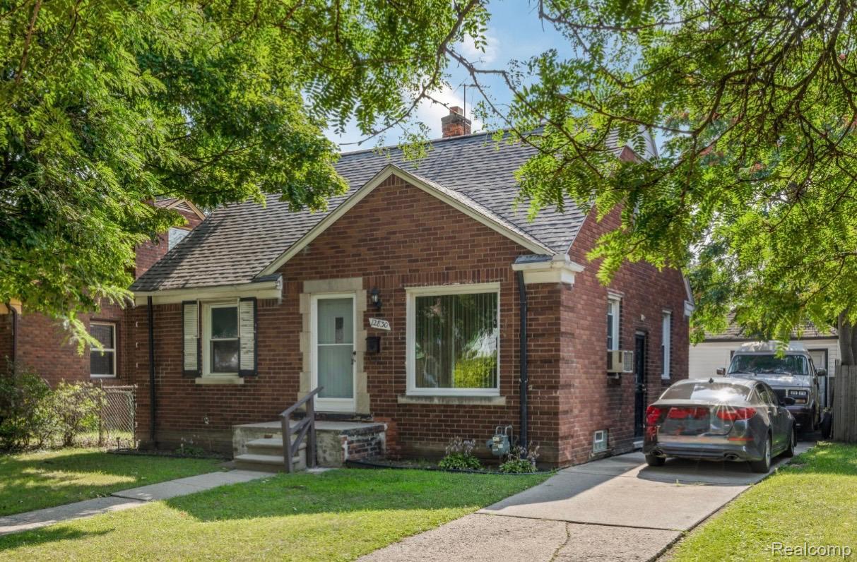 12830 Riad Street Property Photo 3