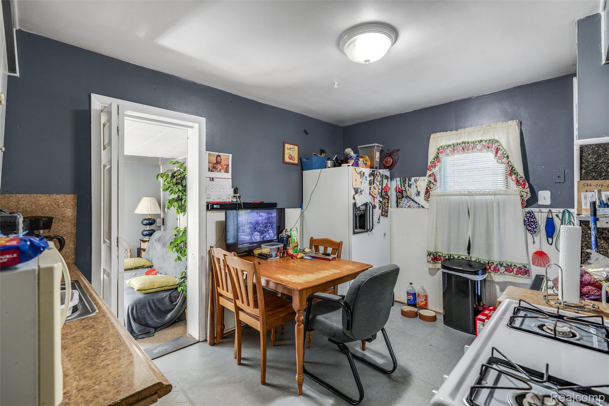 12830 Riad Street Property Photo 6