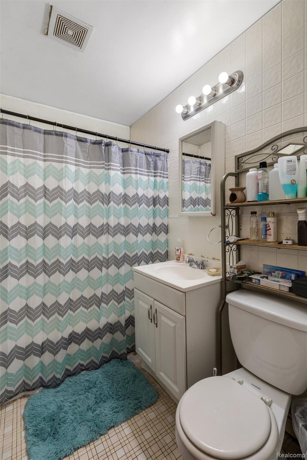 12830 Riad Street Property Photo 11