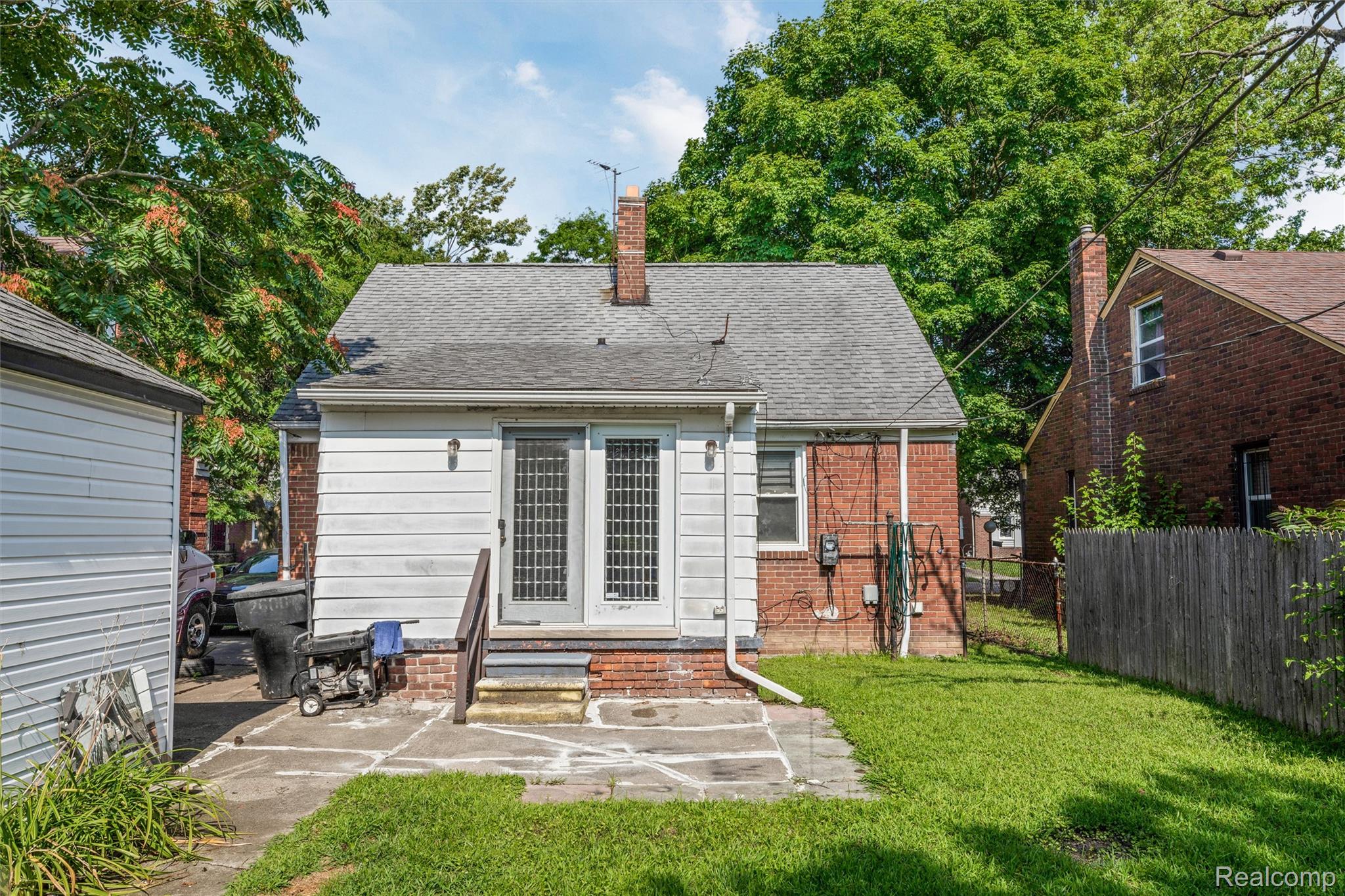 12830 Riad Street Property Photo 19