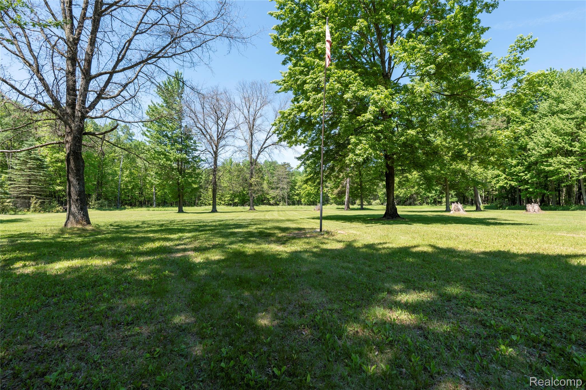 2091 N Athey Property Photo 5