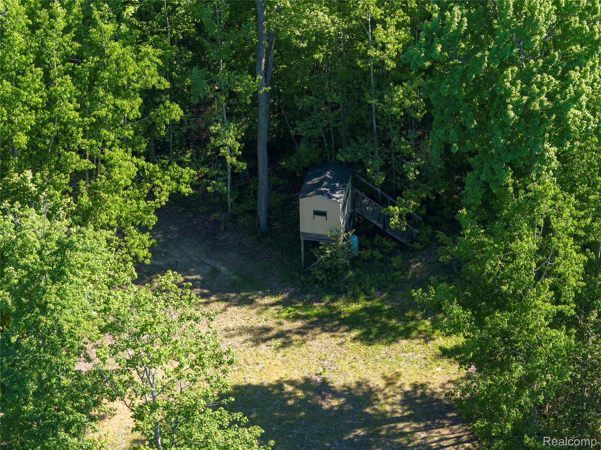 2091 N Athey Property Photo 11
