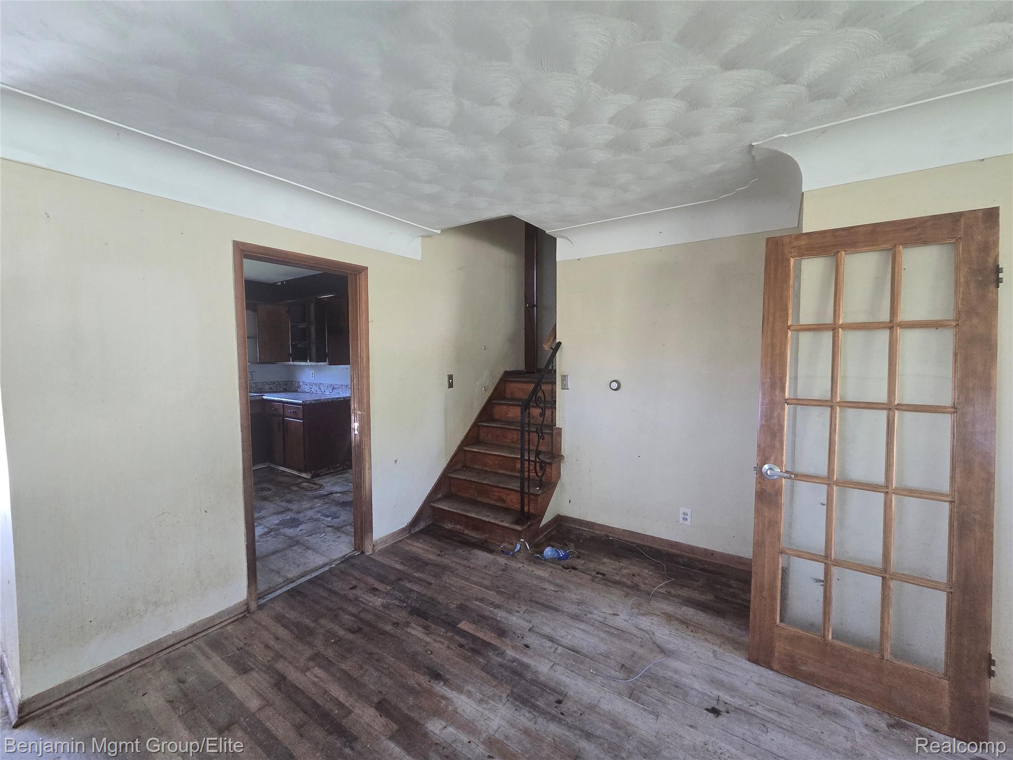 9298 Varodell Drive Property Photo 3