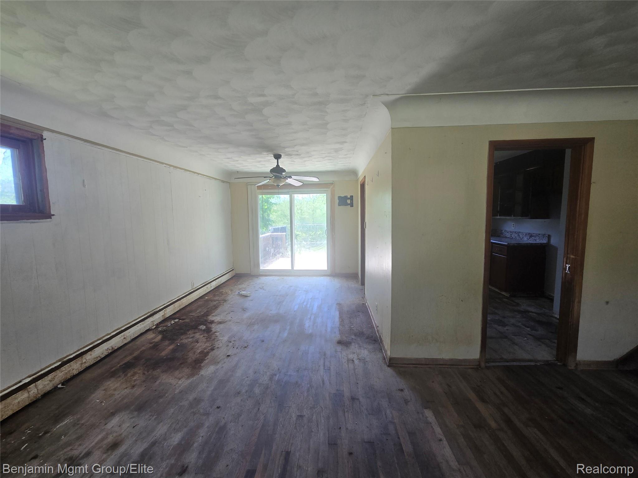 9298 Varodell Drive Property Photo 5
