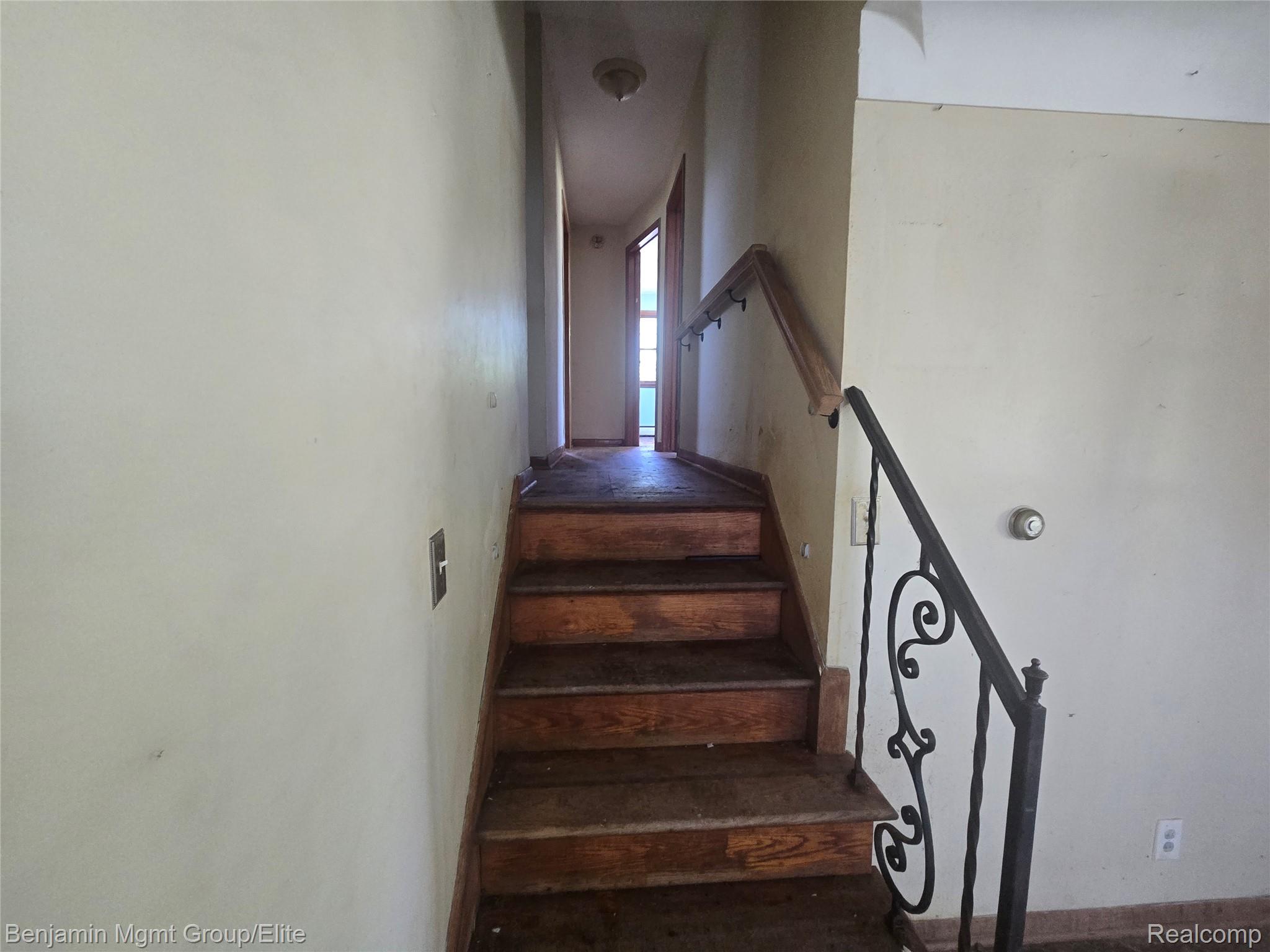 9298 Varodell Drive Property Photo 9