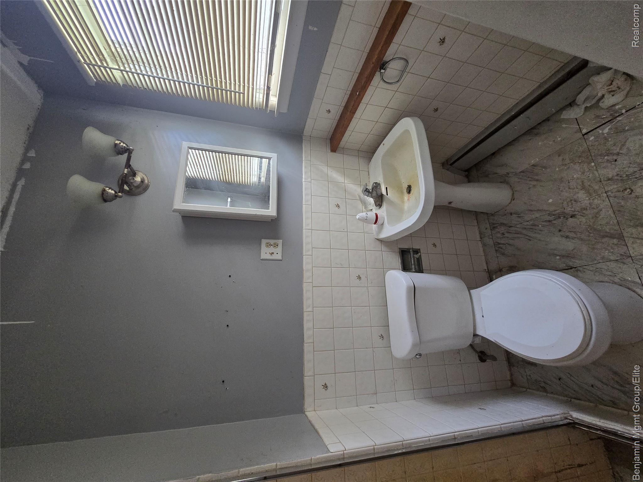 9298 Varodell Drive Property Photo 16