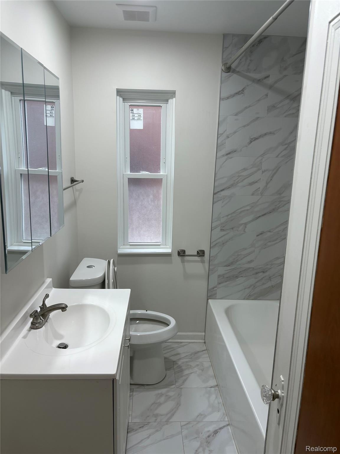 9701 Somerset Avenue Property Photo 3