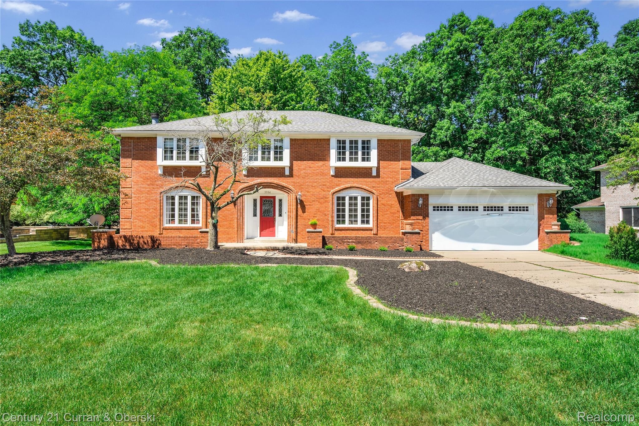 5994 Glen Eagles Drive Property Photo 1