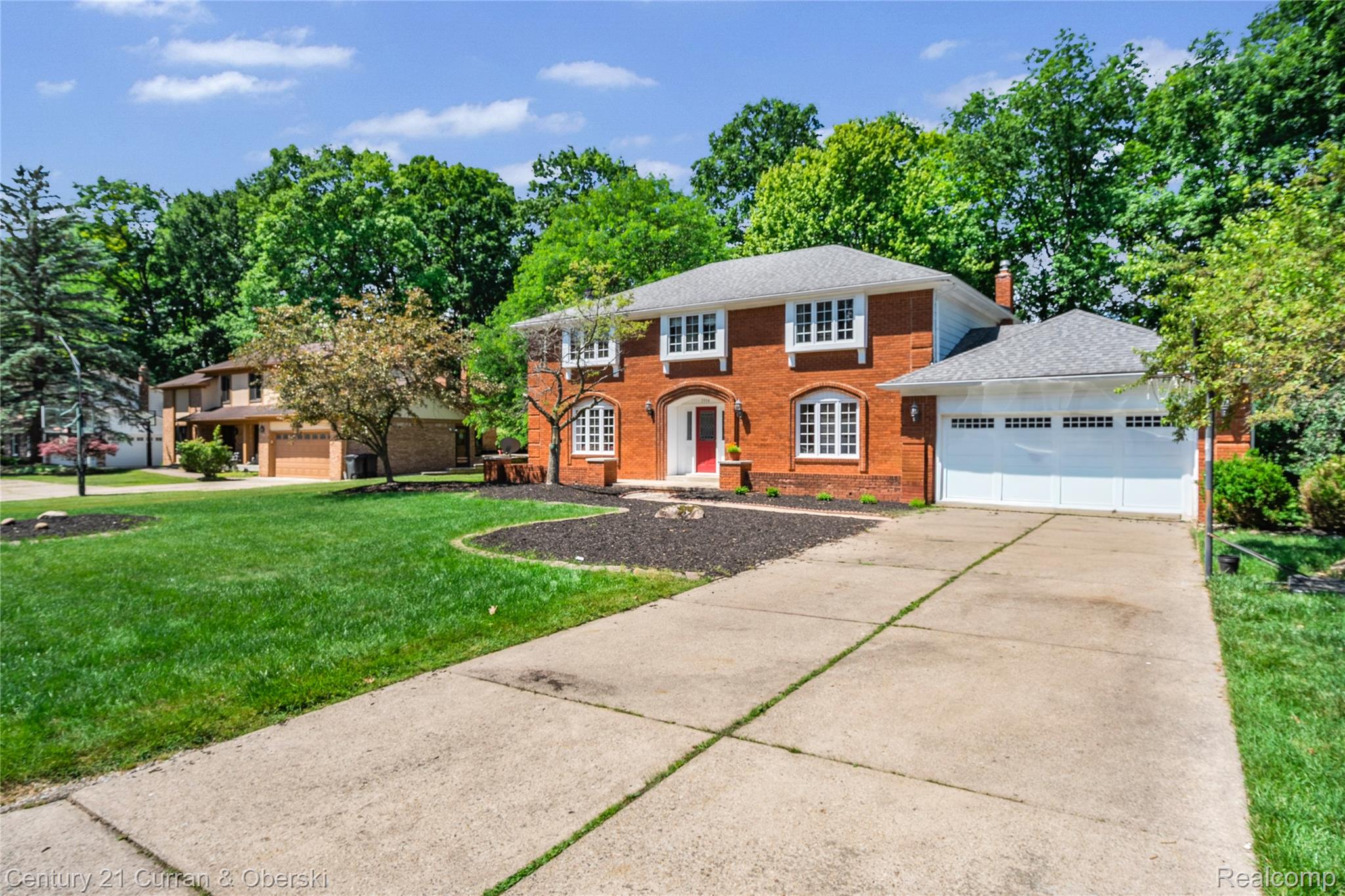 5994 Glen Eagles Drive Property Photo 3