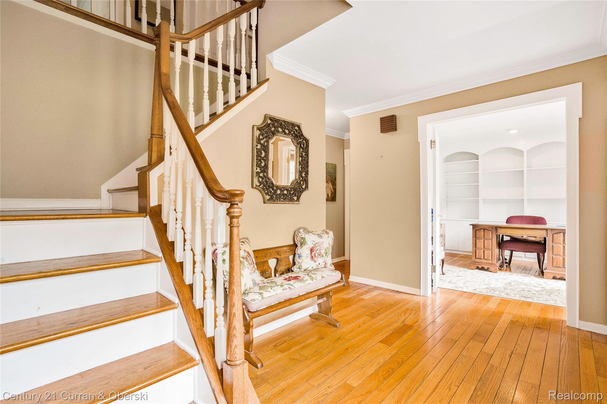 5994 Glen Eagles Drive Property Photo 4