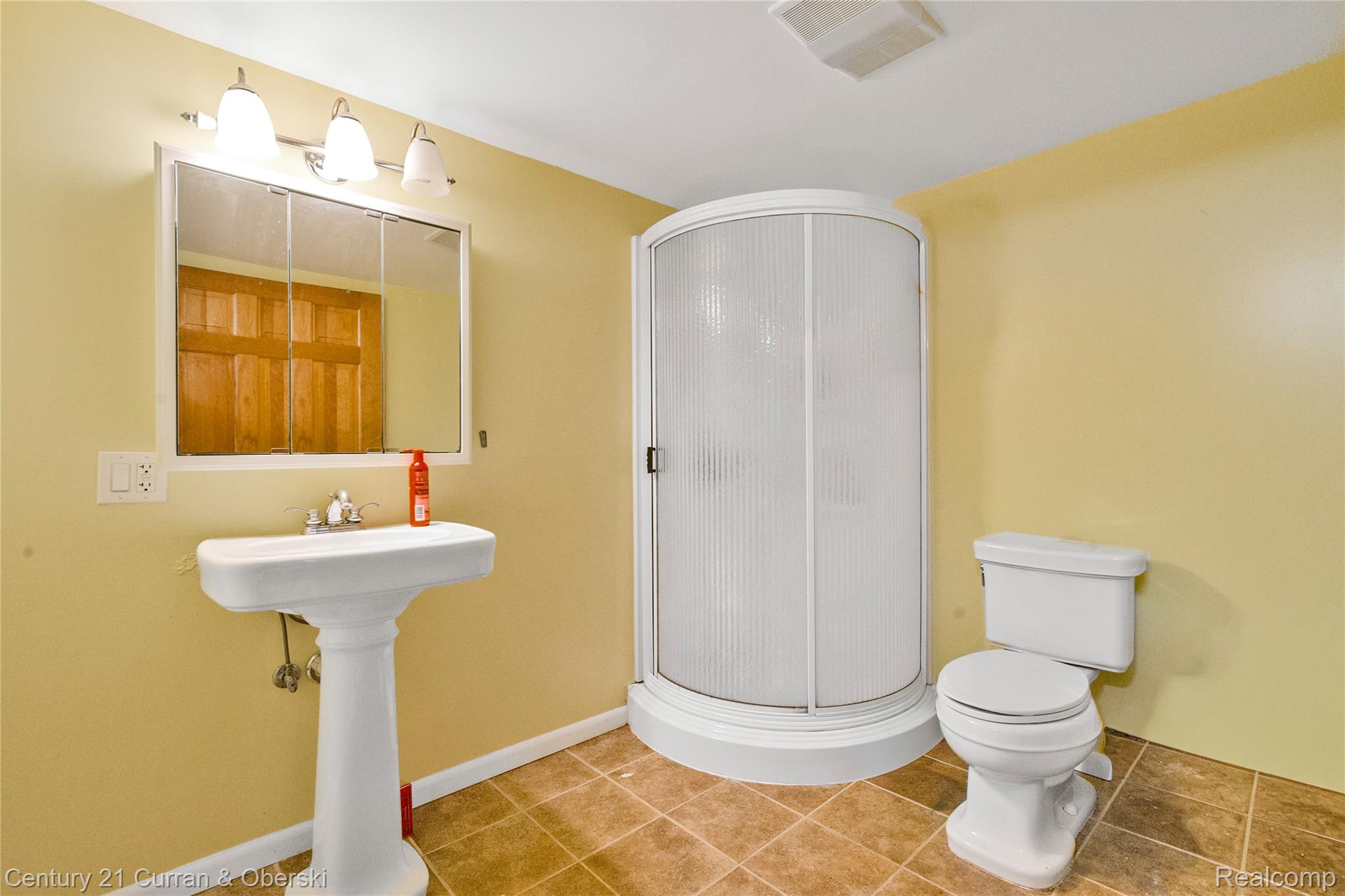 5994 Glen Eagles Drive Property Photo 38