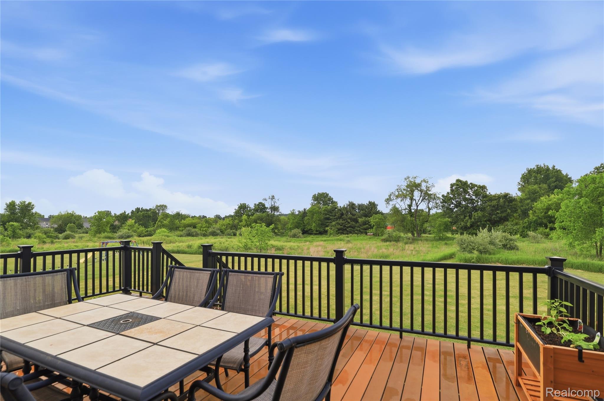 6176 Sterling Trail Property Photo 54