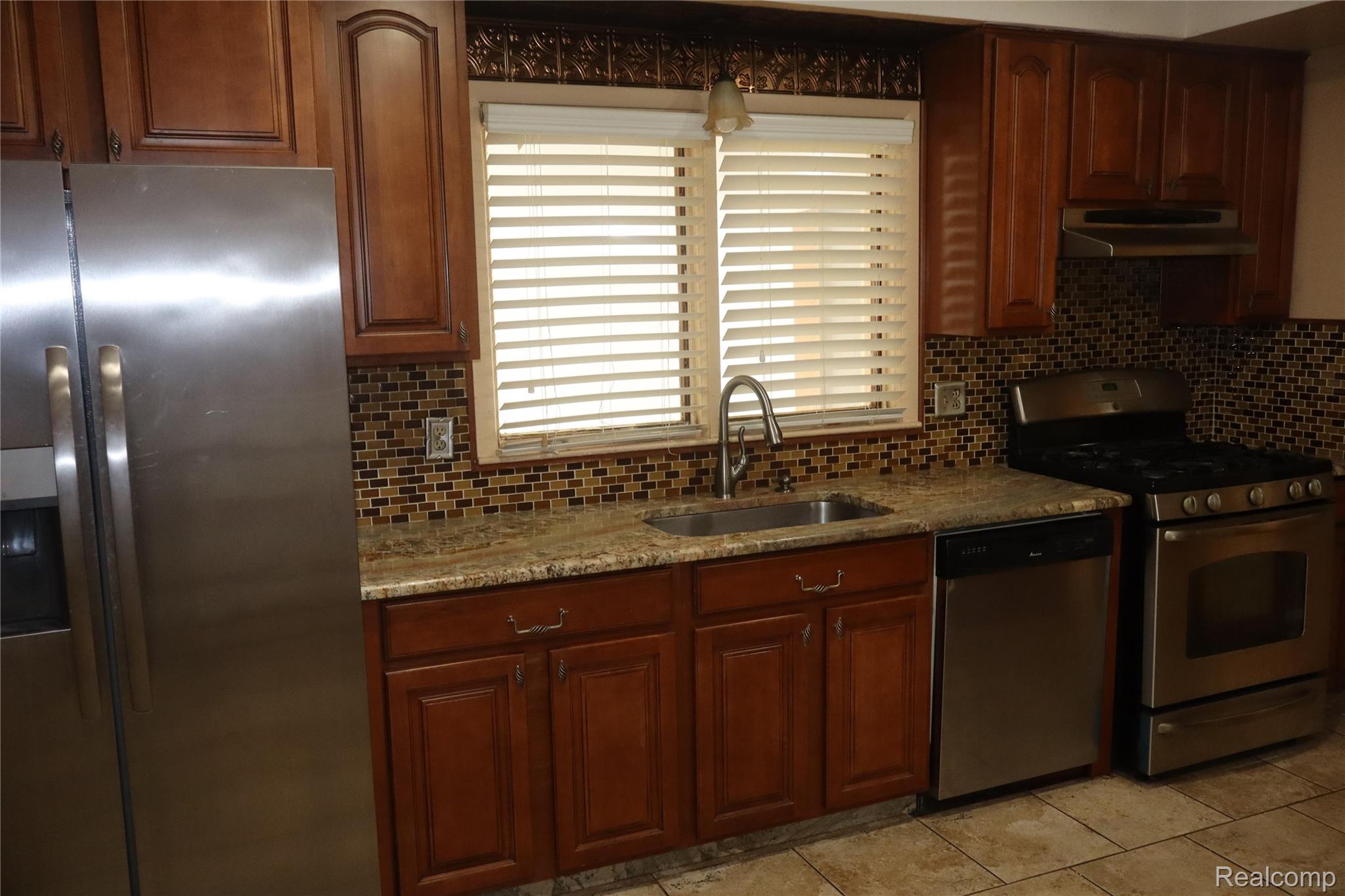 23521 Lee Baker Drive Property Photo 23