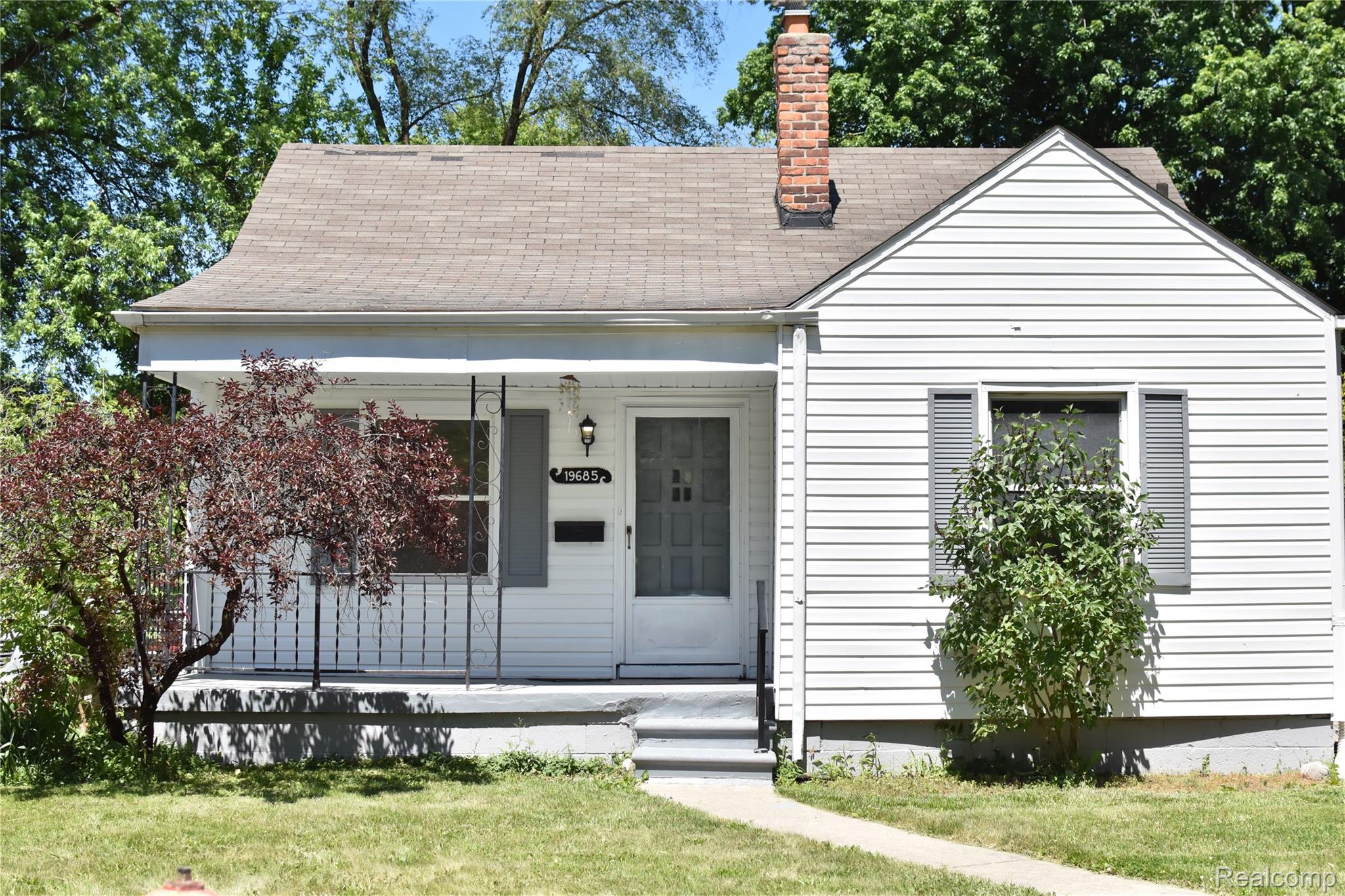 19685 Washtenaw Street Property Photo 1