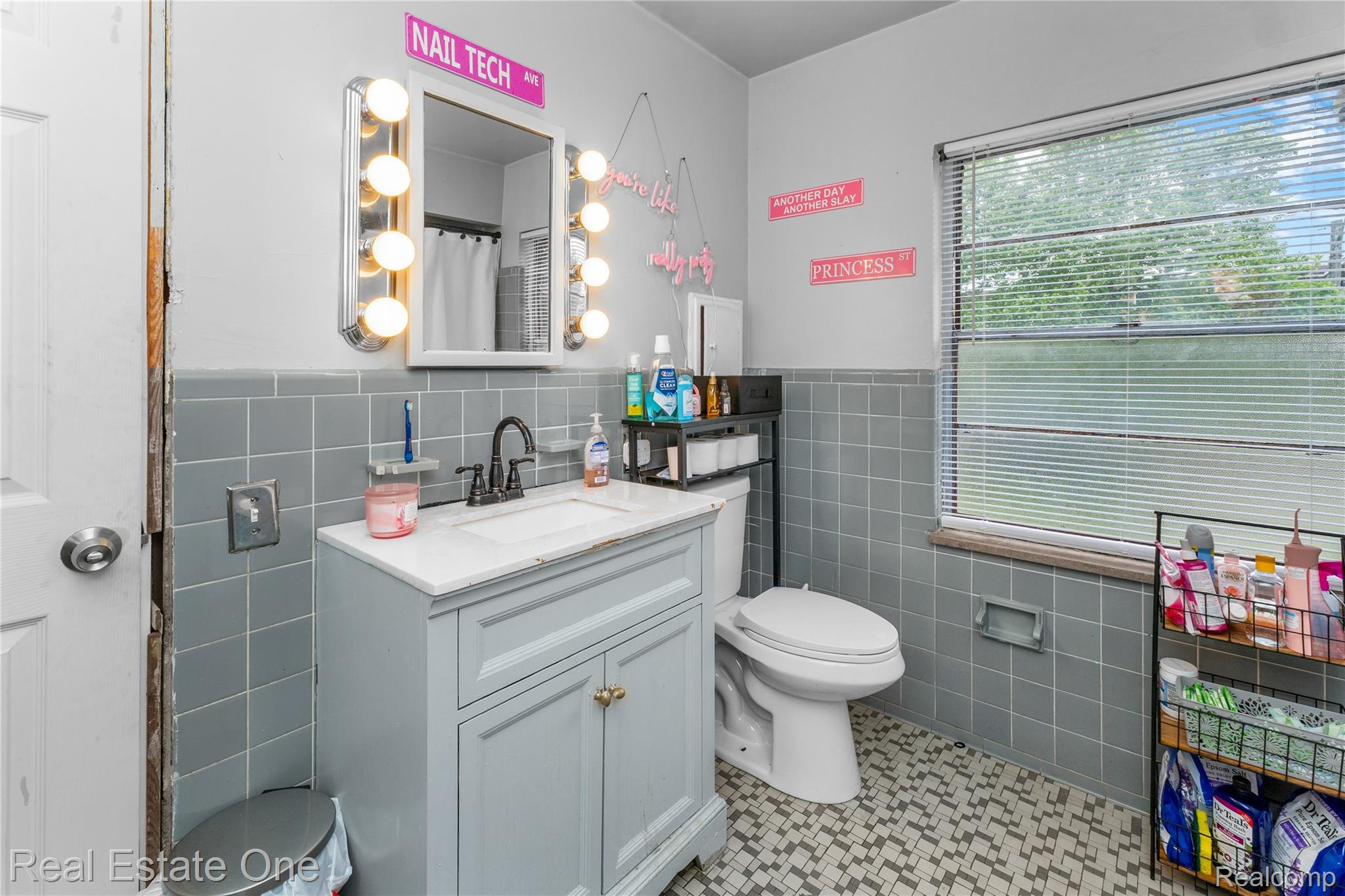 5200 Chalmers Street Property Photo 14