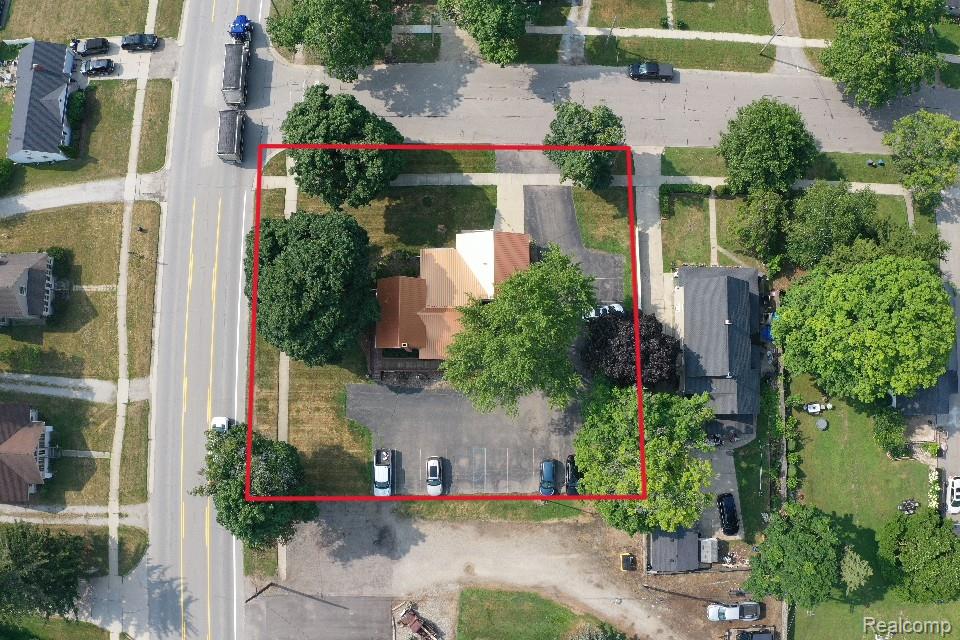 325 N Cedar Street Property Photo 2