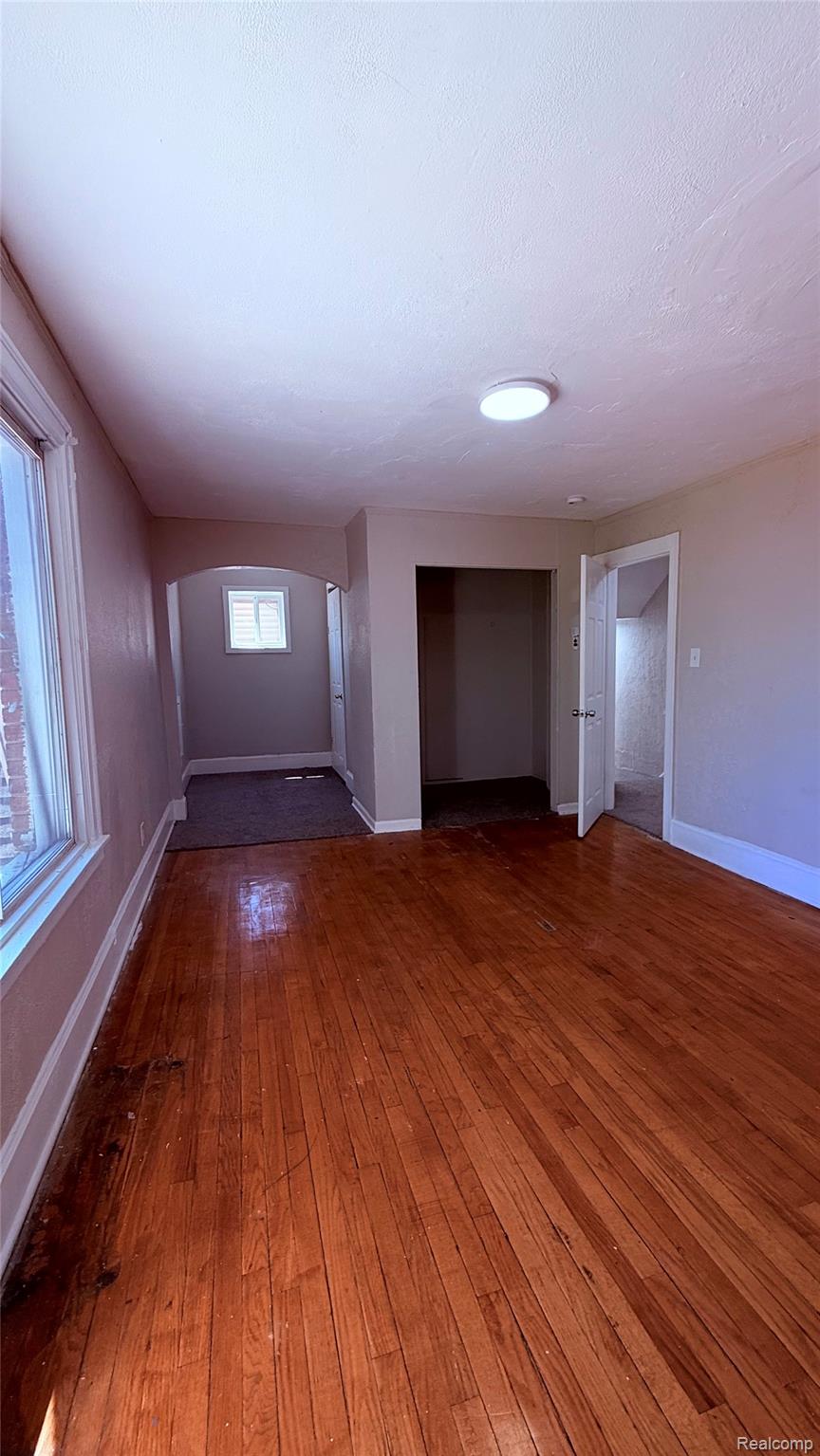 16203 Roselawn Street Property Photo 9