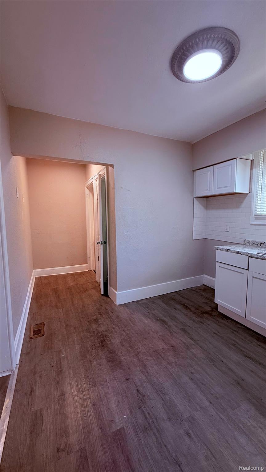 16203 Roselawn Street Property Photo 18