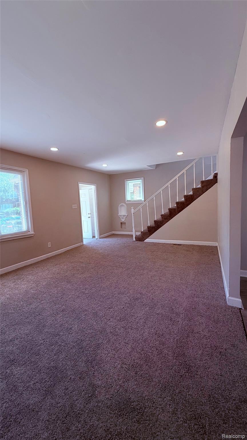 16203 Roselawn Street Property Photo 23