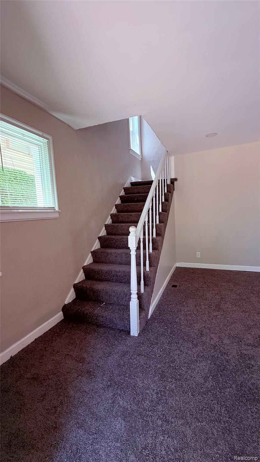 16203 Roselawn Street Property Photo 25