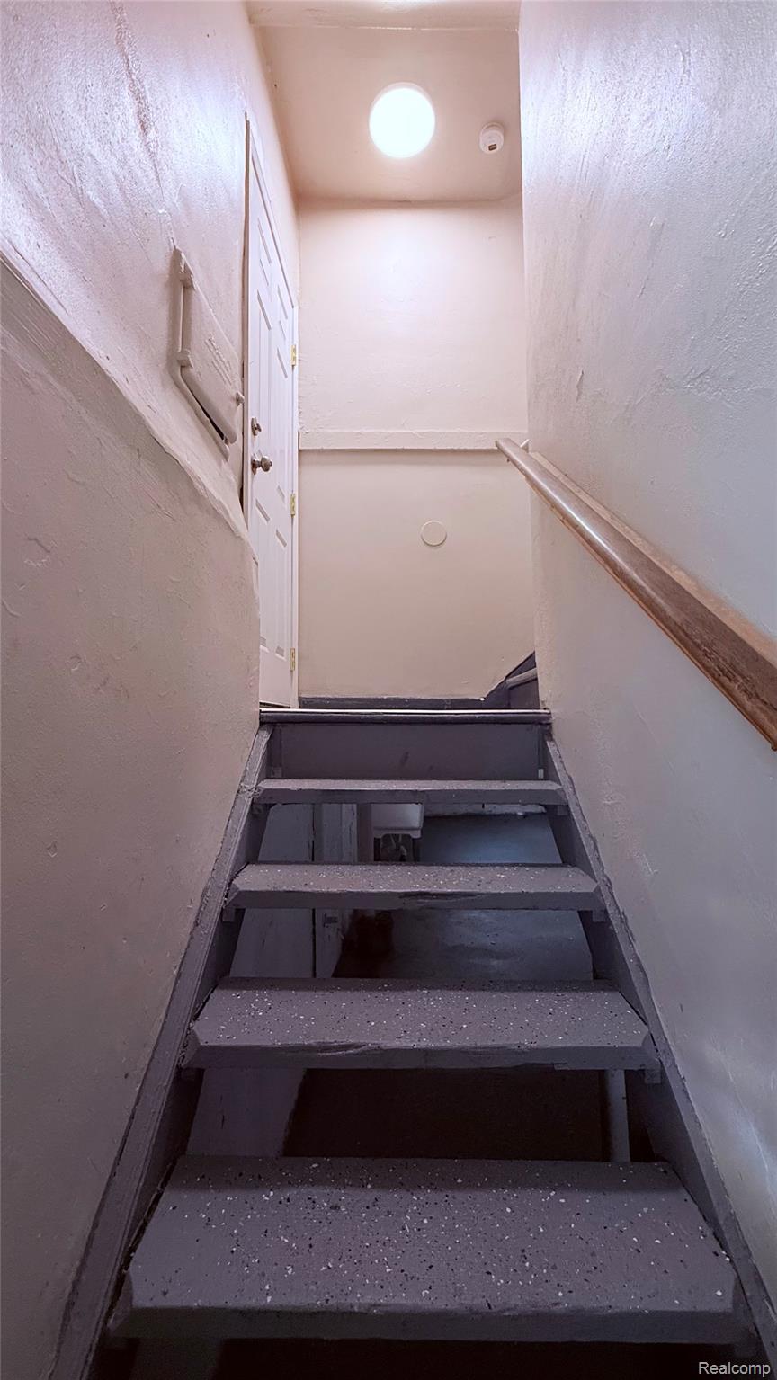 16203 Roselawn Street Property Photo 37