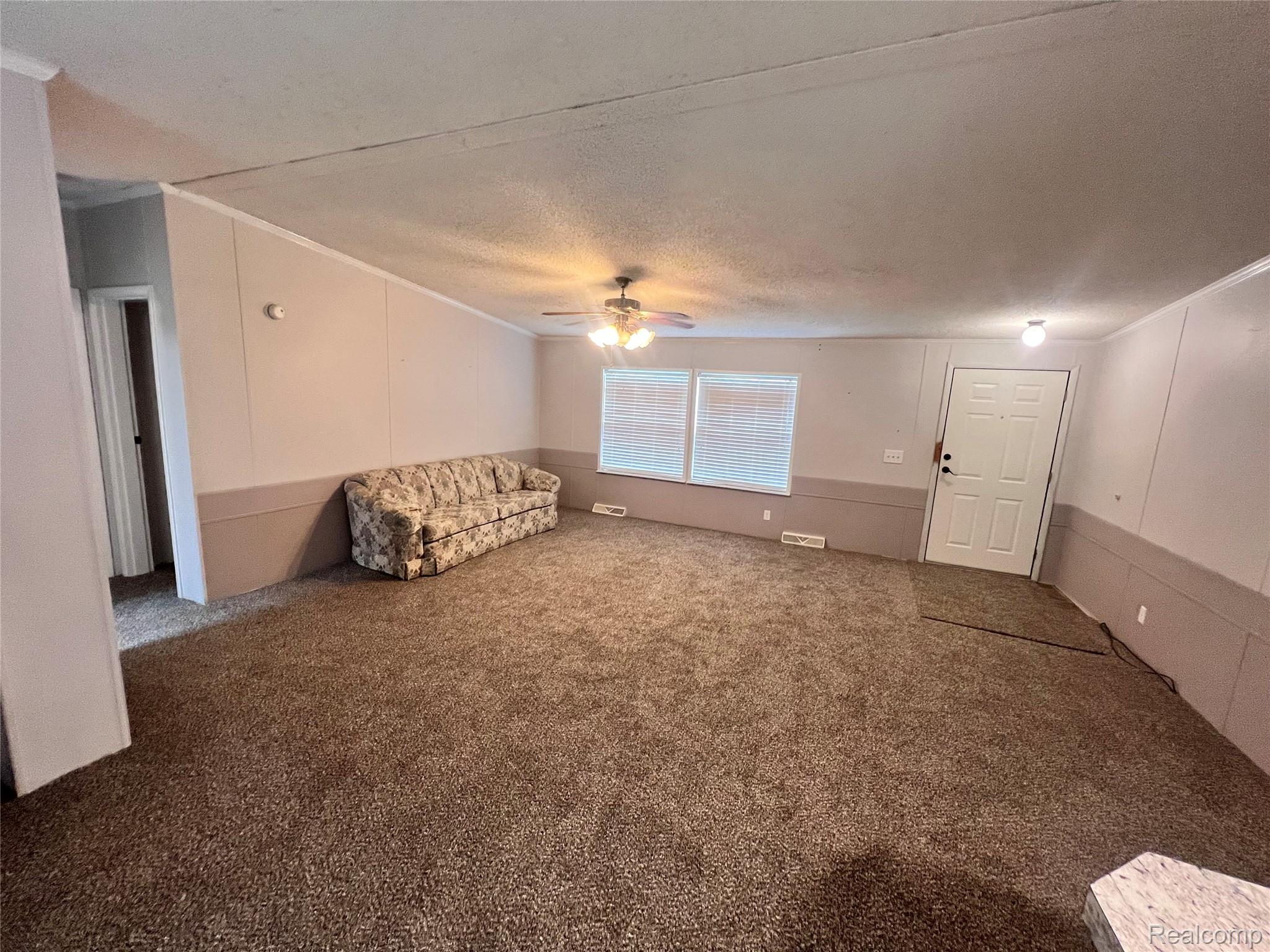 415 Weeping Willow Property Photo 7