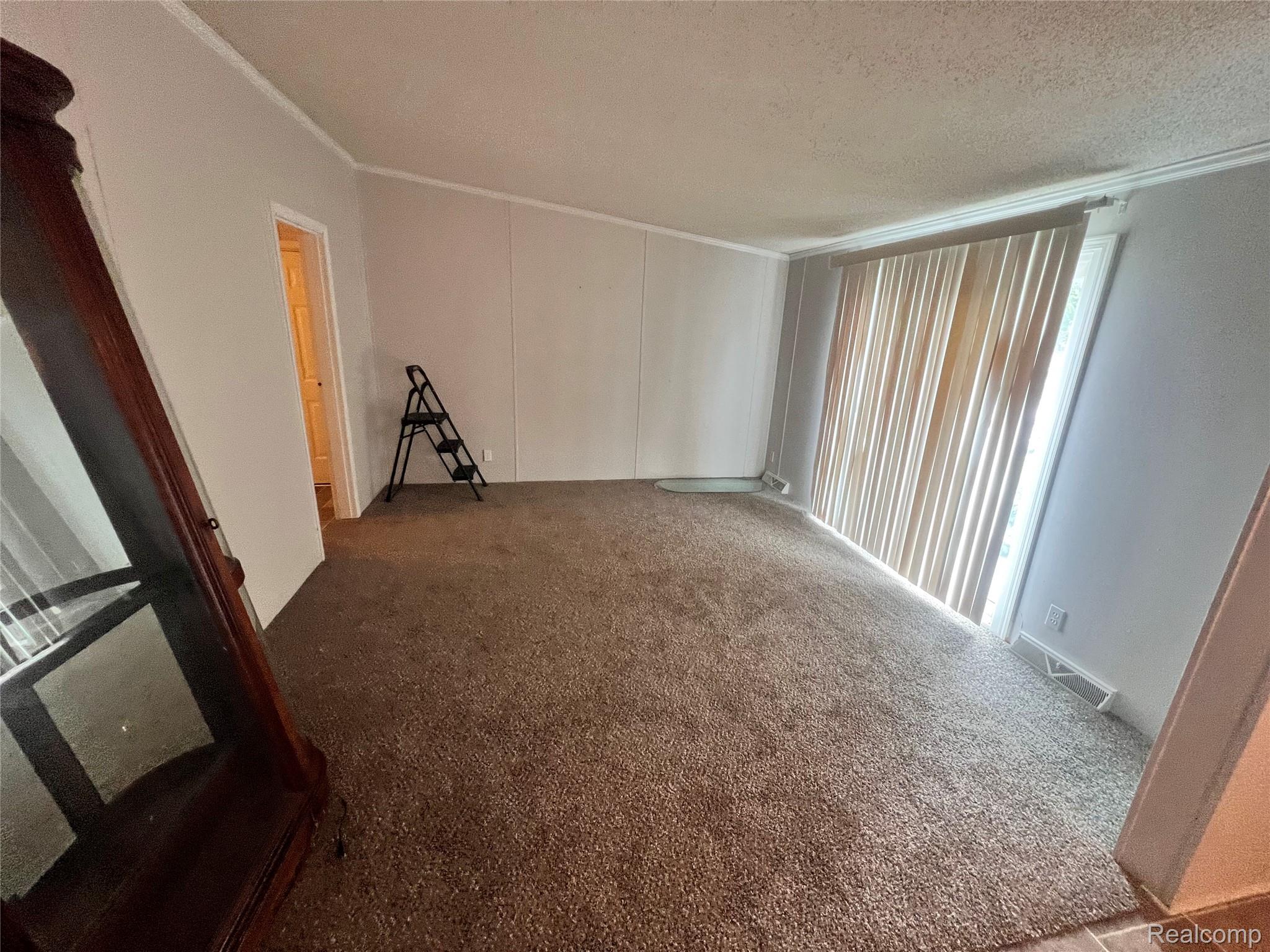 415 Weeping Willow Property Photo 8